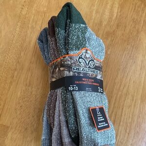 ❤️NWT Realtree Mens Socks 3-Pack in Green, Brown,  Gray Hunting Fishing Outdoors